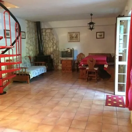 Semesterbostad Casa Con Giardino