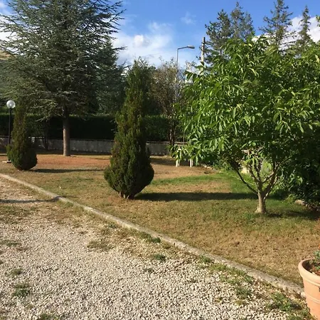 Casa Con Giardino Semesterbostad *